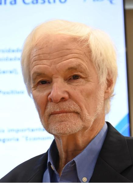 Claudio de Moura Castro
