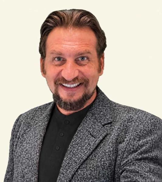 Clóvis Tavares