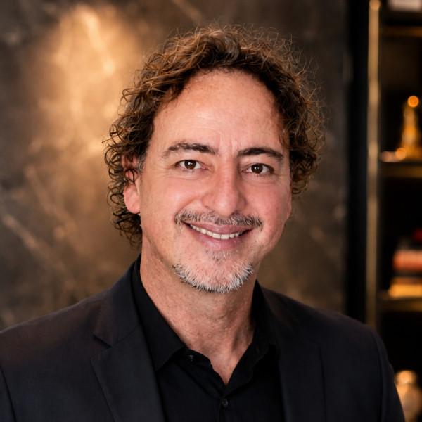 Eduardo Carmello